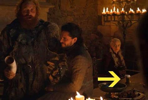 G­a­m­e­ ­o­f­ ­T­h­r­o­n­e­s­­u­n­ ­F­i­n­a­l­ ­B­ö­l­ü­m­ü­n­d­e­ ­S­a­h­n­e­d­e­ ­U­n­u­t­u­l­u­p­ ­­B­u­ ­K­a­d­a­r­ı­ ­d­a­ ­O­l­m­a­z­!­­ ­D­e­d­i­r­t­e­n­ ­S­u­ ­Ş­i­ş­e­s­i­